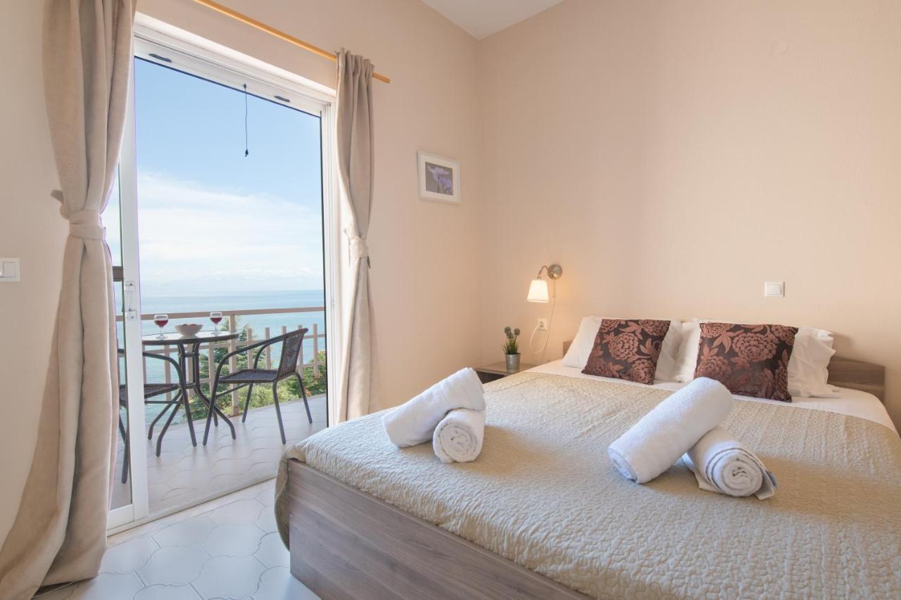 Eden Sea View Studios Mesongí Exteriér fotografie